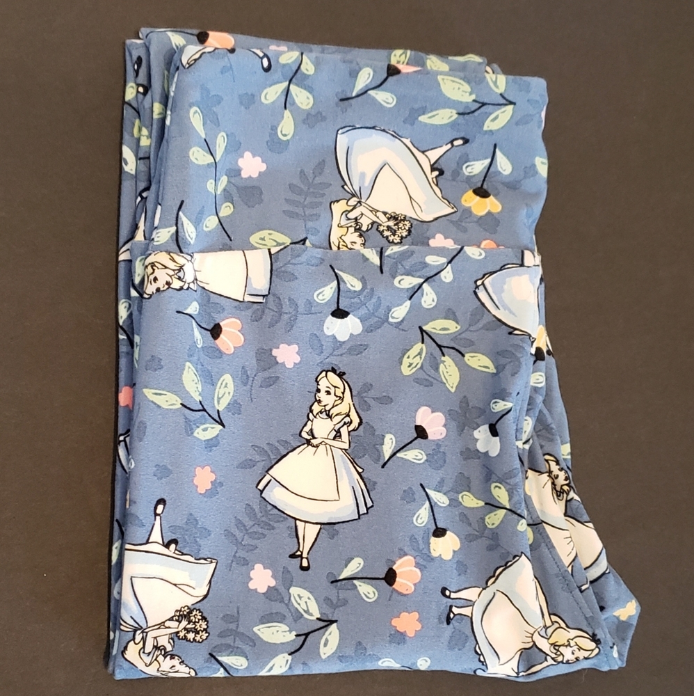 LuLaRoe Leggings OS (Disney)